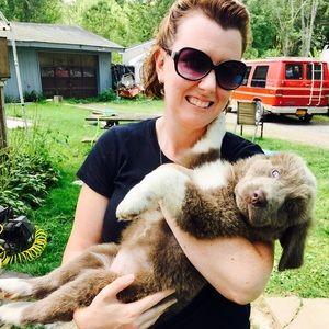 Meet your Posher, Cynthia